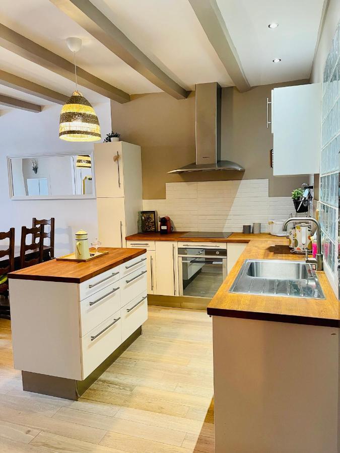 Maison Gabriel - Logement Charmant Au Coeur De La Cite Medievale - T3 75M2 อัลแบร์วิลล์ ภายนอก รูปภาพ