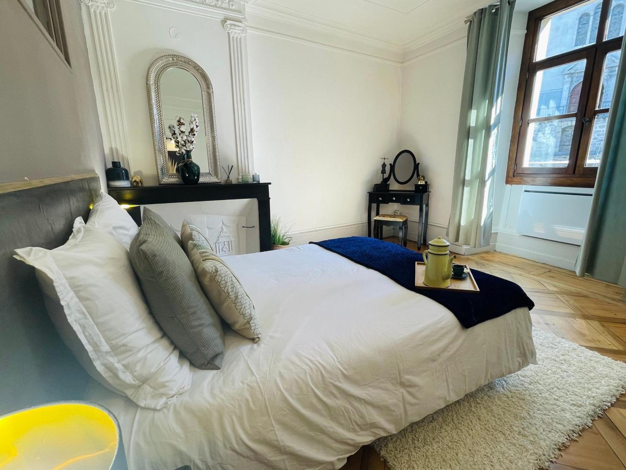 Maison Gabriel - Logement Charmant Au Coeur De La Cite Medievale - T3 75M2 อัลแบร์วิลล์ ภายนอก รูปภาพ