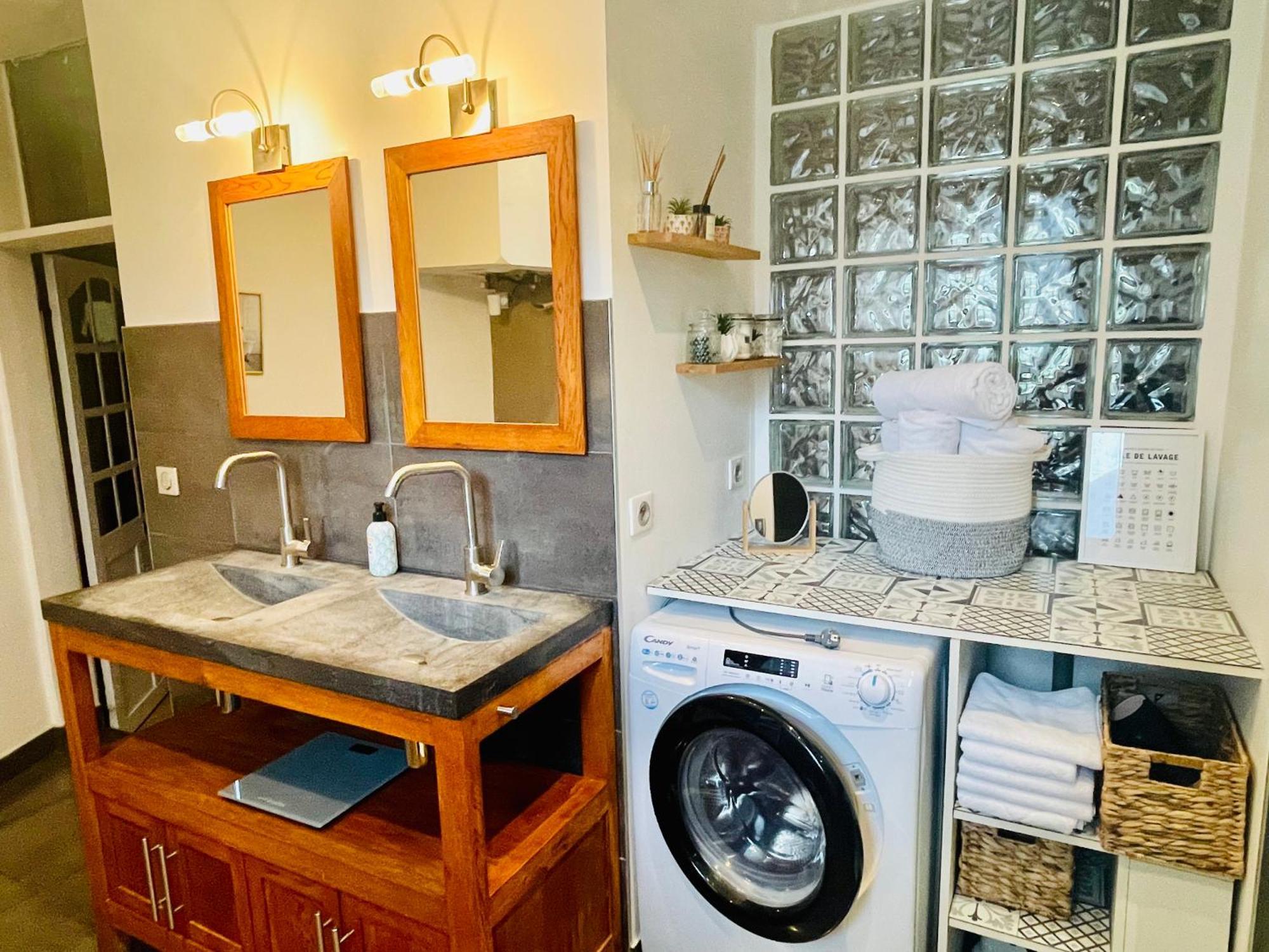 Maison Gabriel - Logement Charmant Au Coeur De La Cite Medievale - T3 75M2 อัลแบร์วิลล์ ภายนอก รูปภาพ